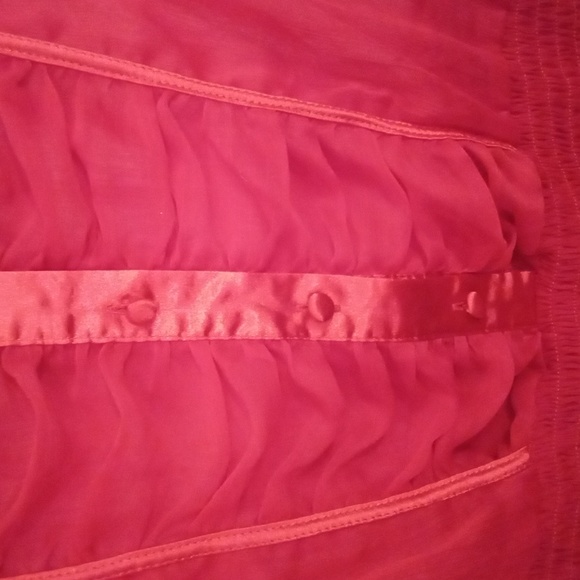 Short Sleeve Button Up Blouse with Satin Collar - Picture 7 of 9